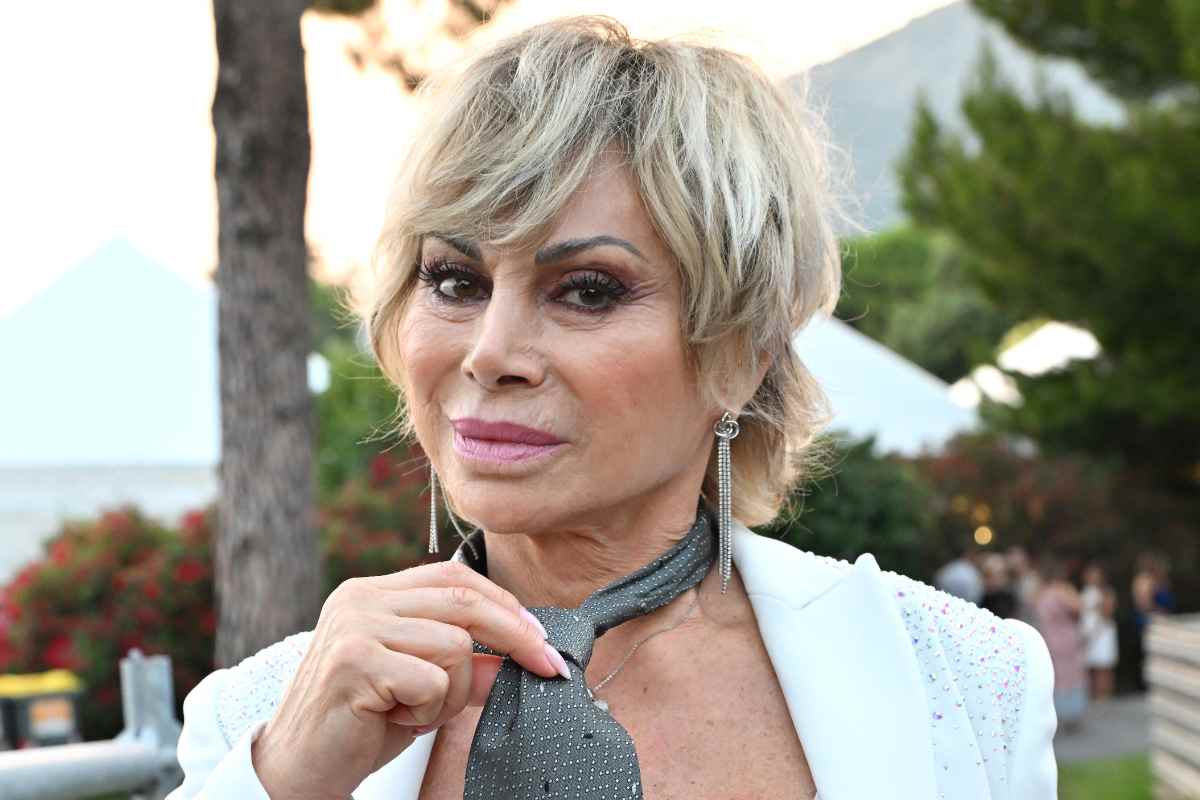 Donna foto Berlusconi: chi è