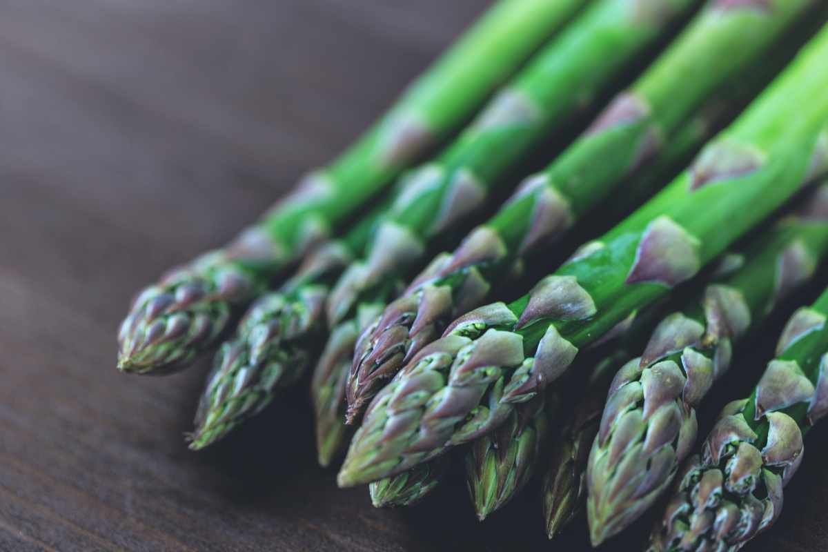 perché gli asparagi fanno puzzare la pipì