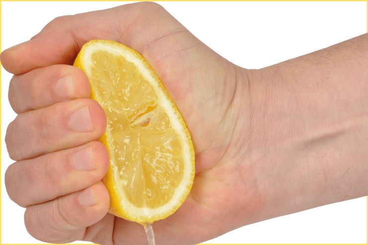 Come usare limoni in casa per le pulizie