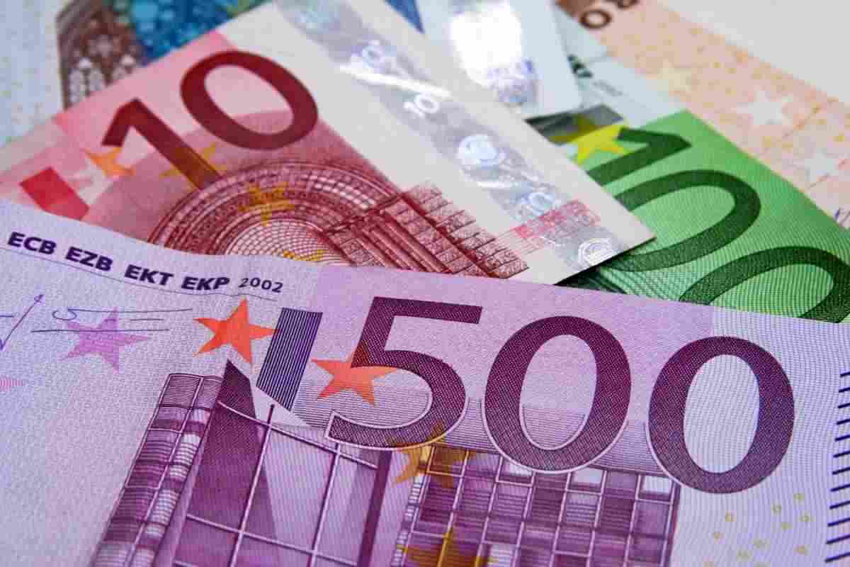 Pagamenti in contanti entro i 10 mila euro